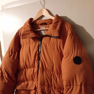 Dunjacka - Är knappt använd och i fint skick.