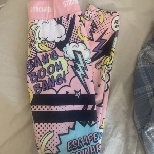 Stronger byxor  - Hej! Säljer nu mina stronger byxor.. jätte fina och inga hål eller märken. 