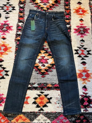 Gstar jeans29/34 - Helt nya och oanvända gstar jeans säljes för att de inte passar 