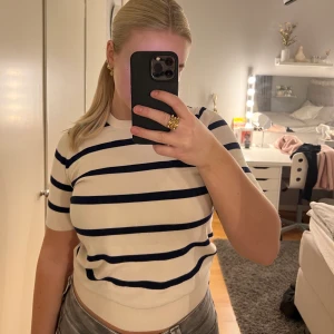 Zara topp - Super skön t-shirt ifrån zara😇