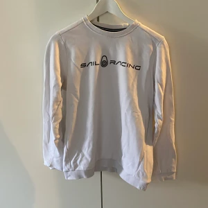 Sailracing tröja - Barn strlk 170 passar som en vanlig S mycket bra skick