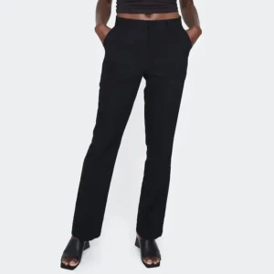 Kostymbyxor - Väl använda men bra skick!! Knappen är borta därav priset