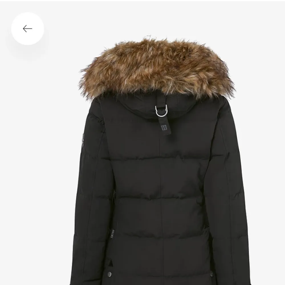 Hej jag säljer min hollies jacka köpte förra vintern men har inte andvänt den så mycket därför säljer jag den' kan tänka mig att gå ner i pris vid snabbaffär . Jackor.