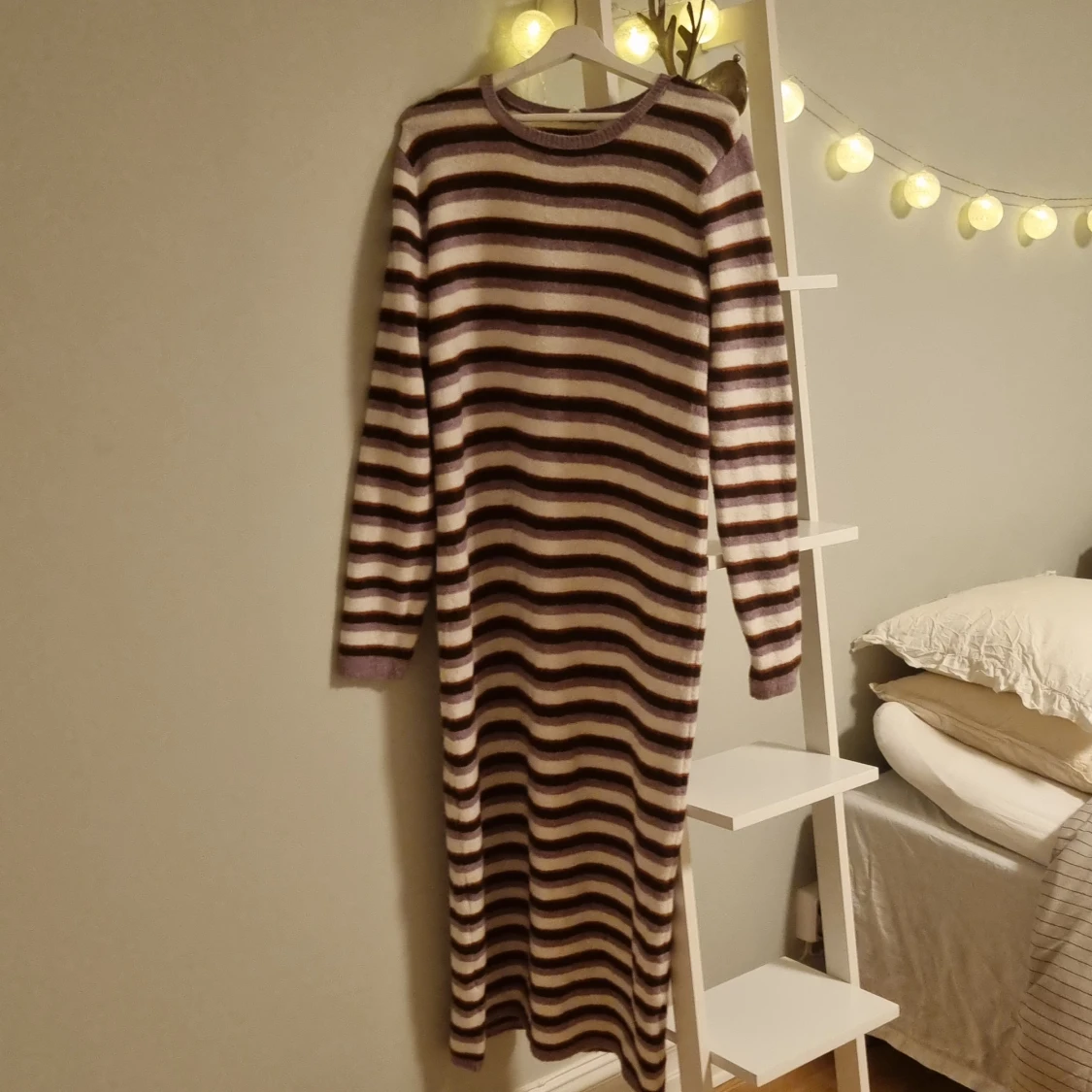 Randig stickad klänning  - 90