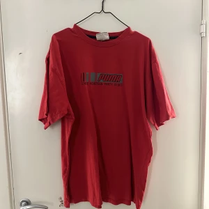 Puma Tee - Clean puma t shirt, sitter för baggy för min smak.