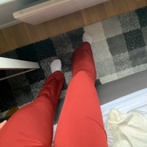 Byxor  - Sköna snygga byxor som formar.  Kan posta❤️