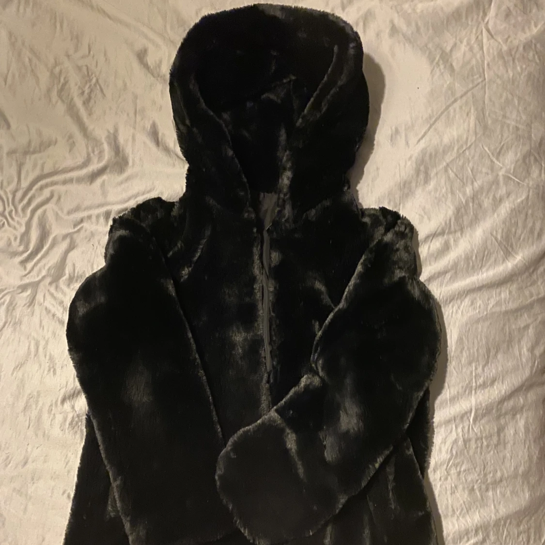 Brunsvart fuskpäls - 91