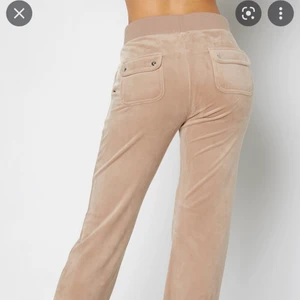 JUICY BYXOR BEIGE XXS - Typ helt nya bara andvänt 2 gånger så dom är i helt nyskick är fortfarande ”fluffigt”, vill kunna se vad jag kan få för dom.