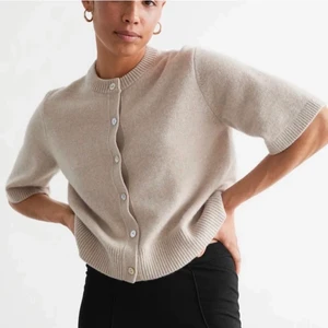 Söker  - Söker denna koftan ifrån & other stories💞💞