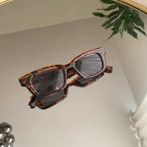 Oanvända solglasögon - Oanvända, perfekt skick