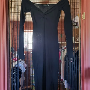 Figursydd klänning - Från nelly. Xs. Tight passform