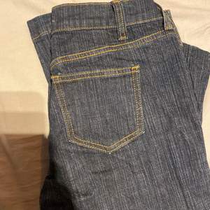 Superfina lågmidjade bootcut jeans från brandy Melville Melville❤️ aldrig använda. Säljer då jag inte använder dom❤️  Köpare står för frakt
