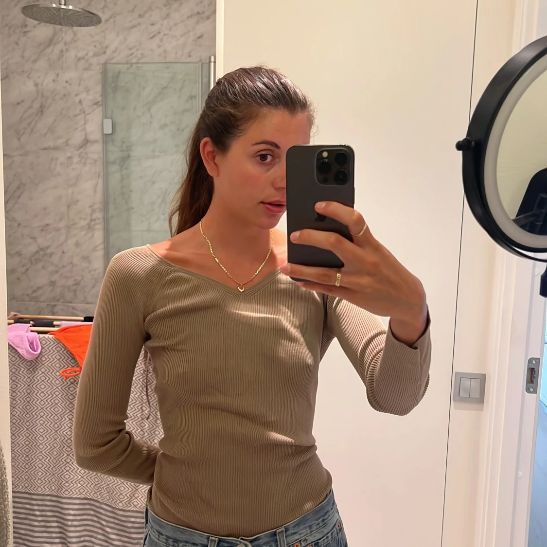 Långarmad top från COS