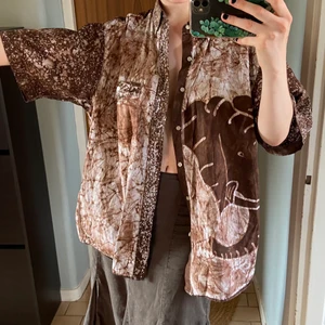 Skjorta - Asnajs stor skjorta men behöver plats i garderoben. Möts i Stockholm eller skickar mot fraktkostnad 😋