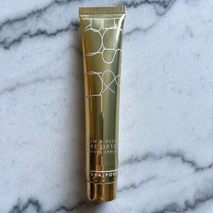Figs & Rouge serum - Figs & Rouge Hydra Pore Renew & Refine Pore Detox Revival Serum ger en jämn finish med minimerade porer och ett underbart glow. Helt oanvänd. Priset kan diskuteras. Nypris: 439kr