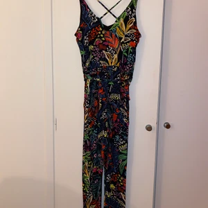 Byxdress - Byxdress från topshop storlek 38