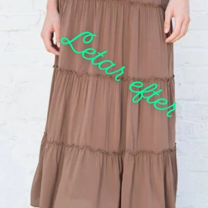 Letar efter - Letar efter, säljer inte!  Letar efter brandy Melvilles ”izzy skirt” i den bruna färgen om du har en som vill sälja kontakta mig gärna 