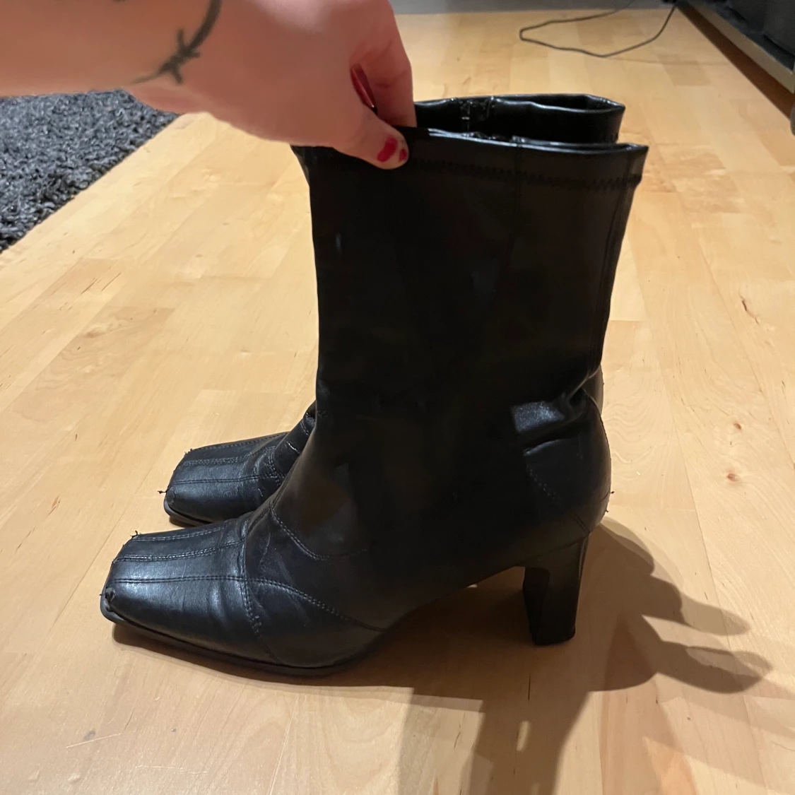 Svarta bootsklackar - 90