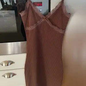 Nattlinne/klänning från H&M divided, aldrig använt. 