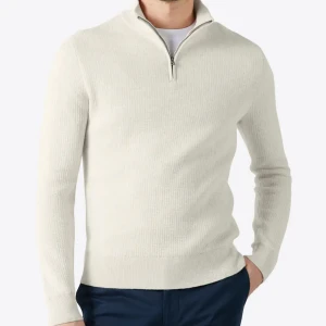 Vit half zip i storlek S!  - Underbar tröja i storlek S! Nypris 999 kr 