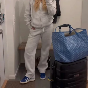 Russemerch mjukisbyxor - Säljer dessa fina russemerch mjukisbyxor, storlek s ❤️