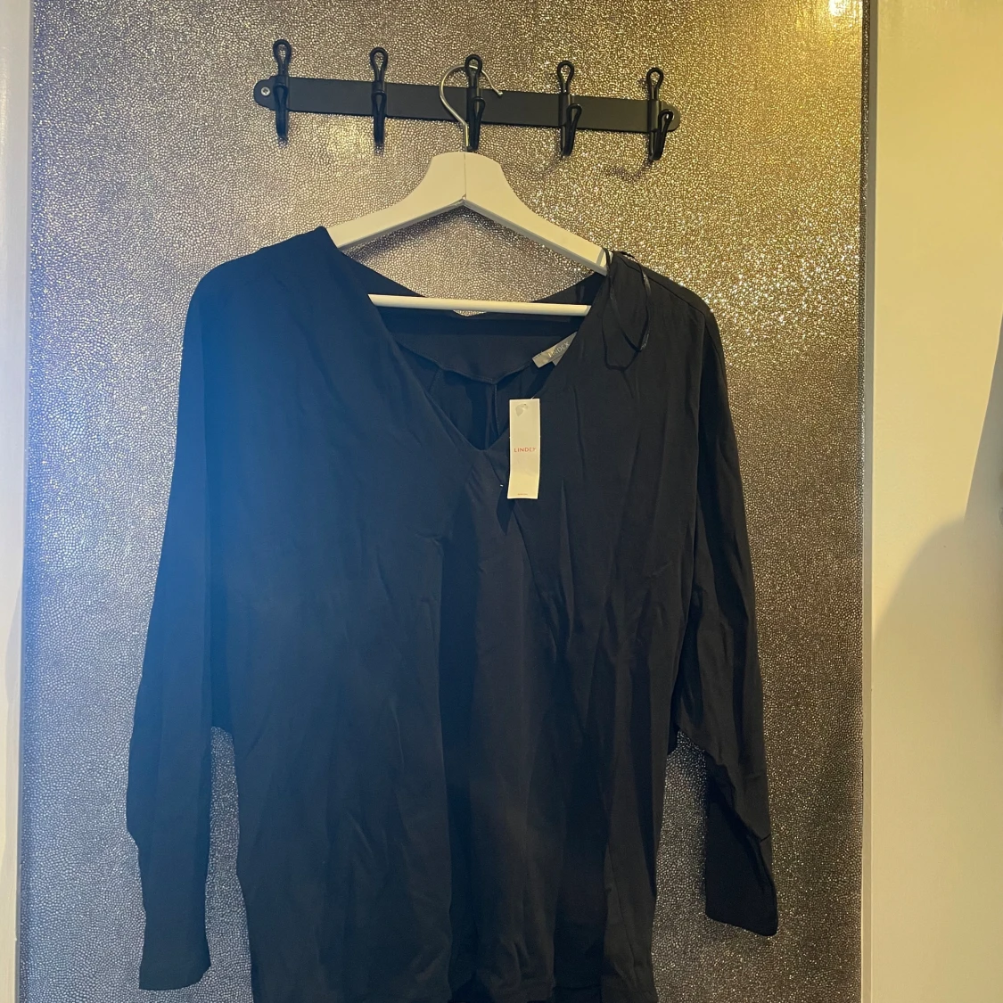 Svart tunn trekvartströja