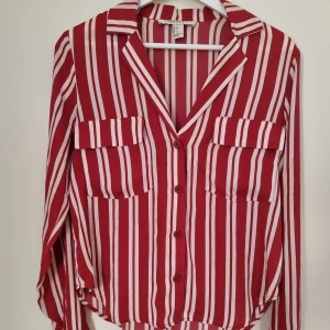 Skjorta Forever21 - Skjorta i storlek S från Forever 21 i font skick.