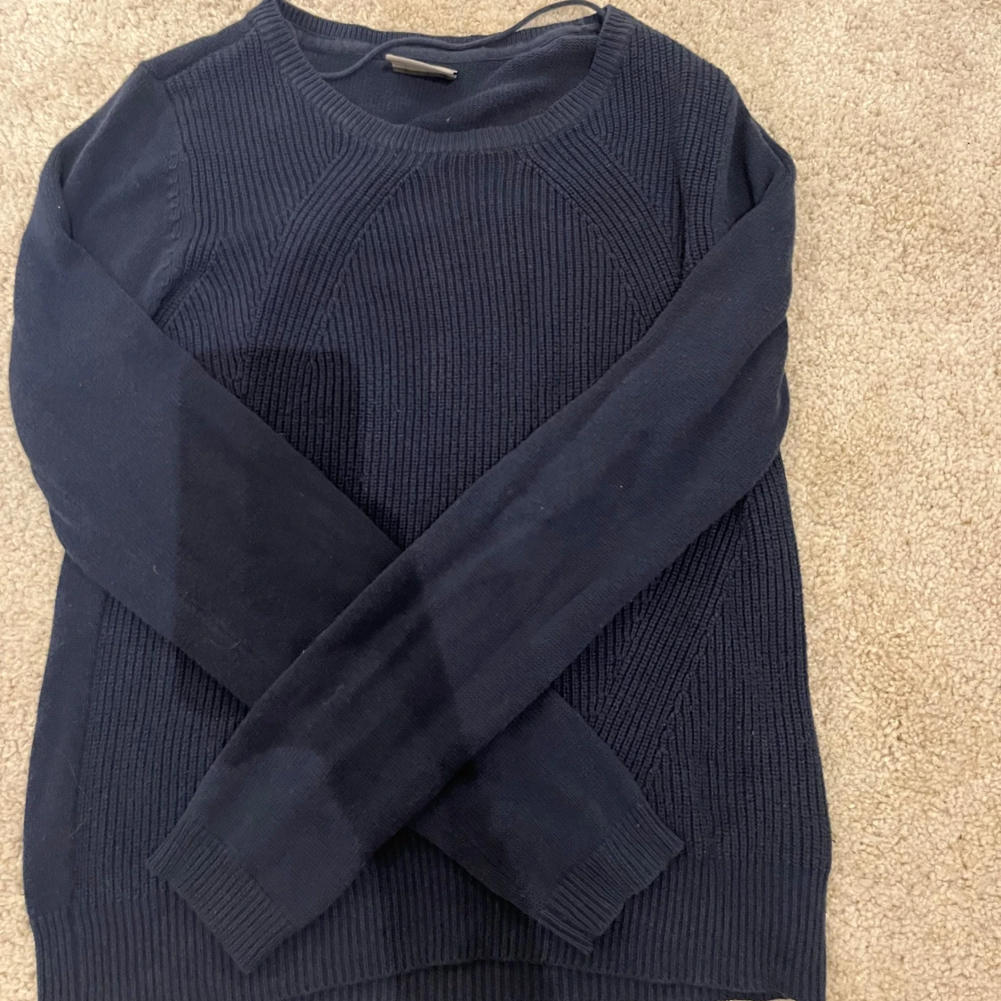 Marinblå stickad - 91