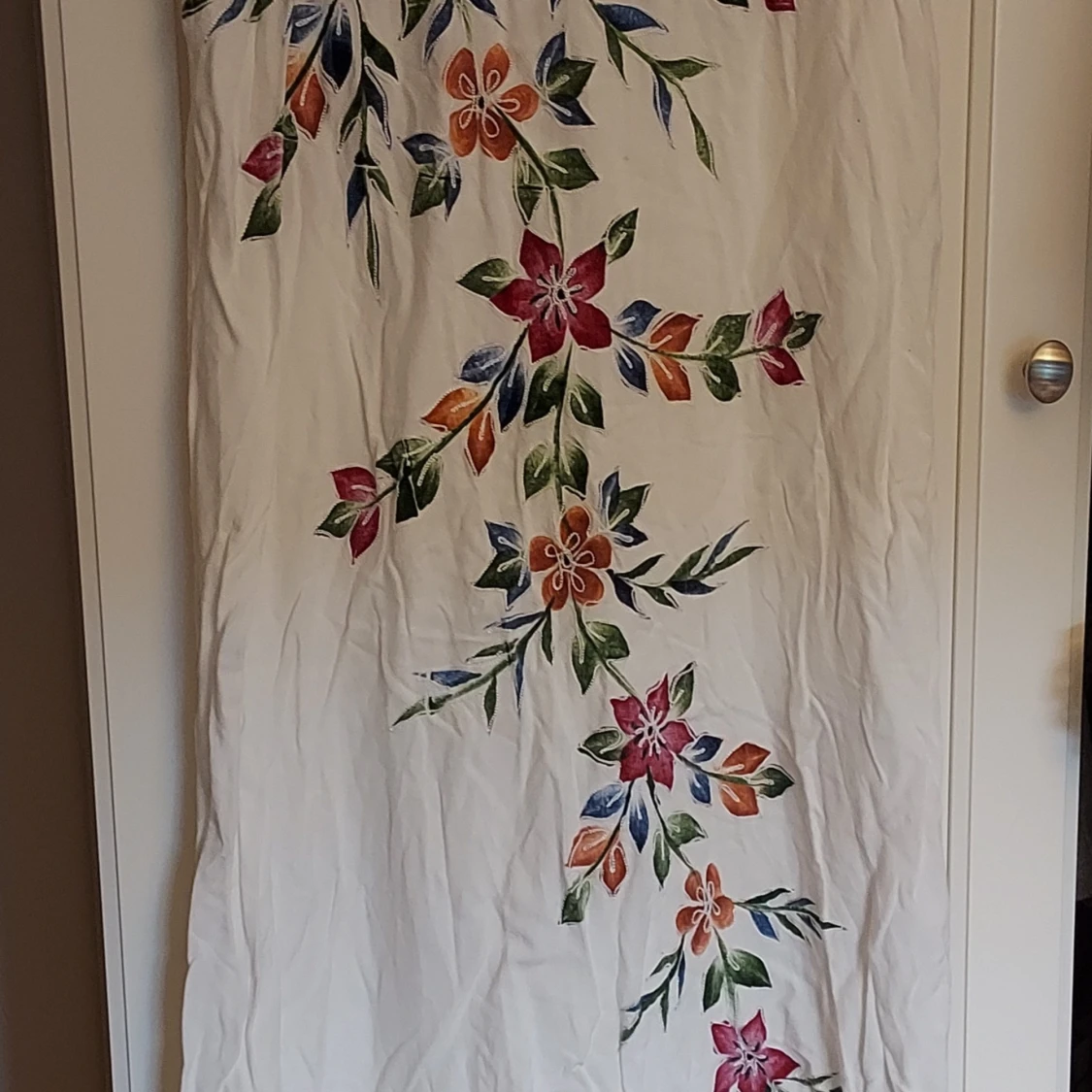 Lång blommig klänning