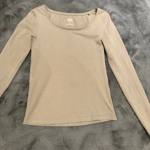 Långärmad - Från Lager 150, Stl XS Färg:Beige Brun