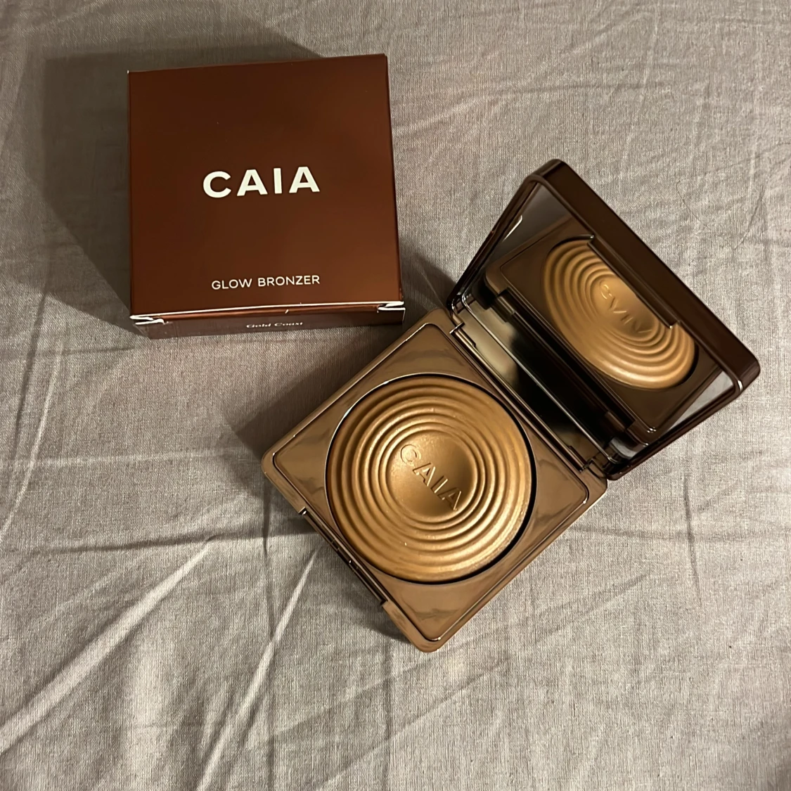 Caia bronzer