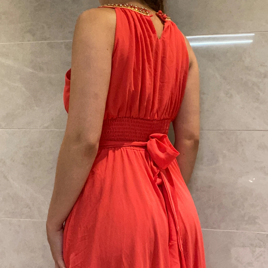 Balklänning med paljetter  - 92