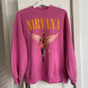 Rosa tröja - Rosa tröja med tryck från hm