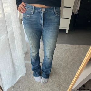 Bootcut jeans - Så snygga bootcutjeans från märket Mother! Perfekt tvätt!