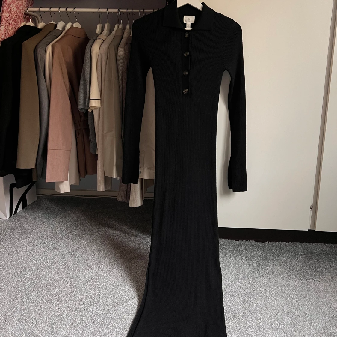 Finstickad klänning - 2