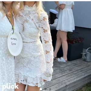 Studentklänning  - Intressekoll på denna jättefina klänningen från boohoo💘 aldrig använd, lappen kvar och jättefint skick🙌