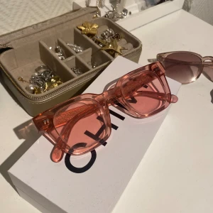 chimi 04 - i färgen guava 💓 dustbag, fodral och låda tillkommer 🫶🏼 pris kan diskuteras 