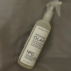 Olaplex - Säljer olaplex no.0 då den inte riktigt är för mig, testat 2ggr så mycket produkt kvar!! köpt för 359kr 