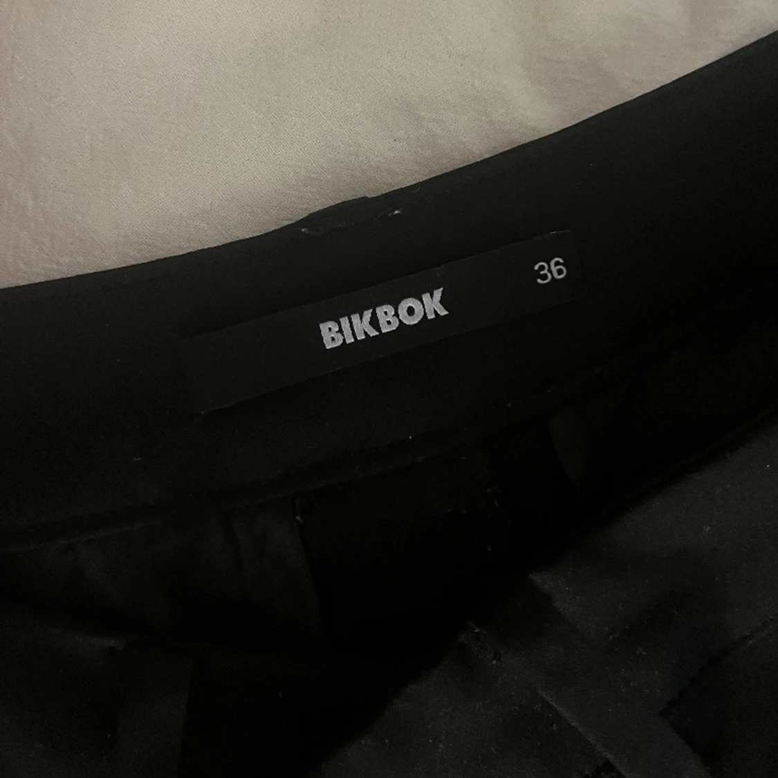 Lågmidjade kostymbyxor BikBok - 90