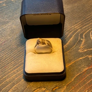 Silverring  - Sååå fin äkta silverring stämplad med 925💗 Perfekt som present och väldigt eftertraktad bland kattälskare