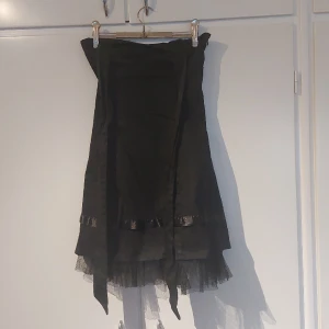 Svart klänning från H&R - H&R klänning köpt begagnad. Storlek 10 men passar mig som har S.