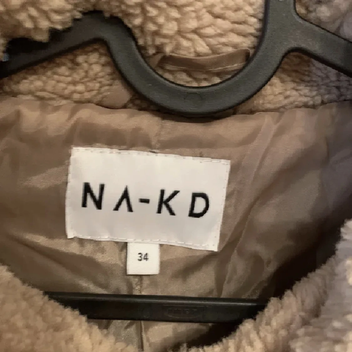 Brun teddy jacka - 90