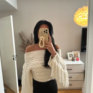 Stickad tröja  - Storlek S, använd någon enstaka gång 💕