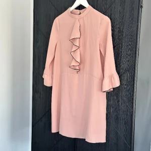 Klänning  - Fin skick 