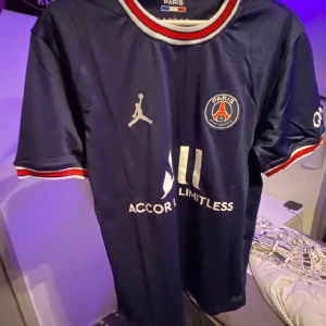 Psg tröja - Fin tröja i bra skick.