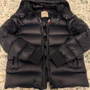 Moncler jacket - Size L, fits like M. Worn 3-4 times. For more pics message me
