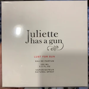 Juliette has a Gun ”lust for sun”  - Helt ny. Obruten förpackning. 100mö 