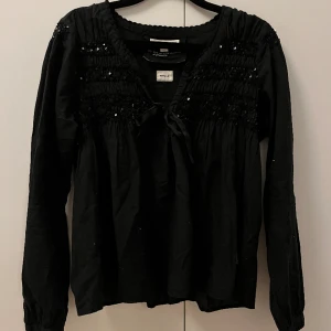 Odd Molly blus - Jätte fin blus från Odd Molly, knappt använd. Köpare står för frakt.