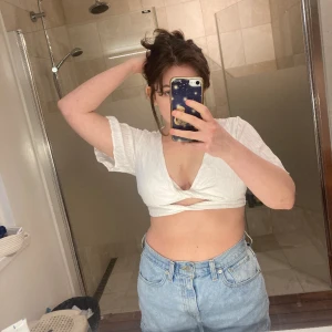 Vit blus - Vit blus från Pull&Bear, storlek S. Aldrig använd!!