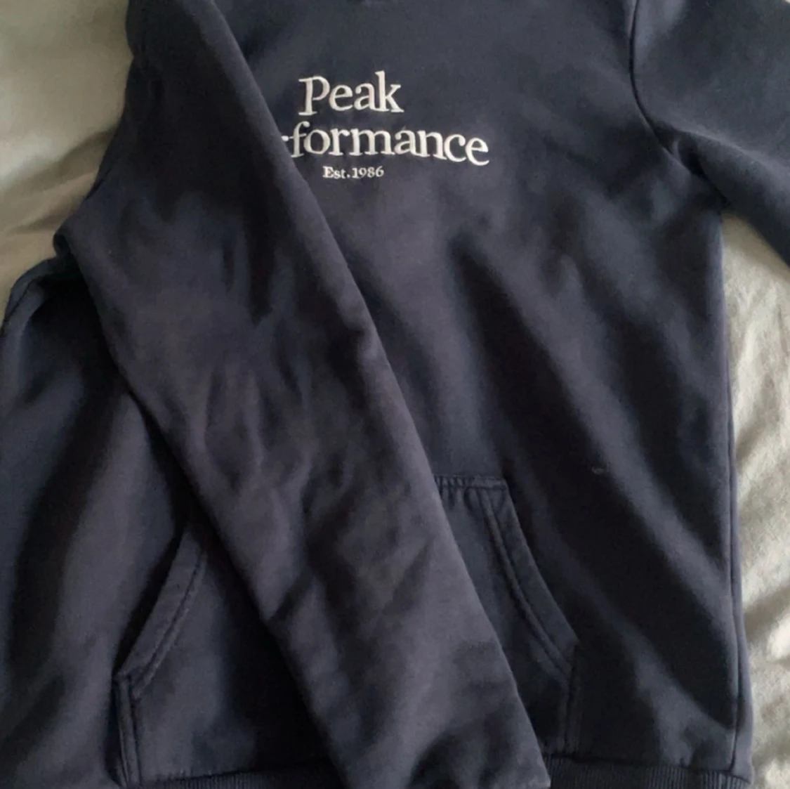 Peak performance hoodie - 90